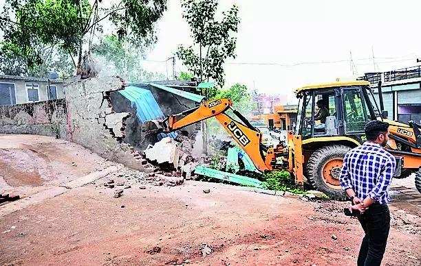 Gurugram: DTCP issues show-cause notices to 100 homes over illegal construction